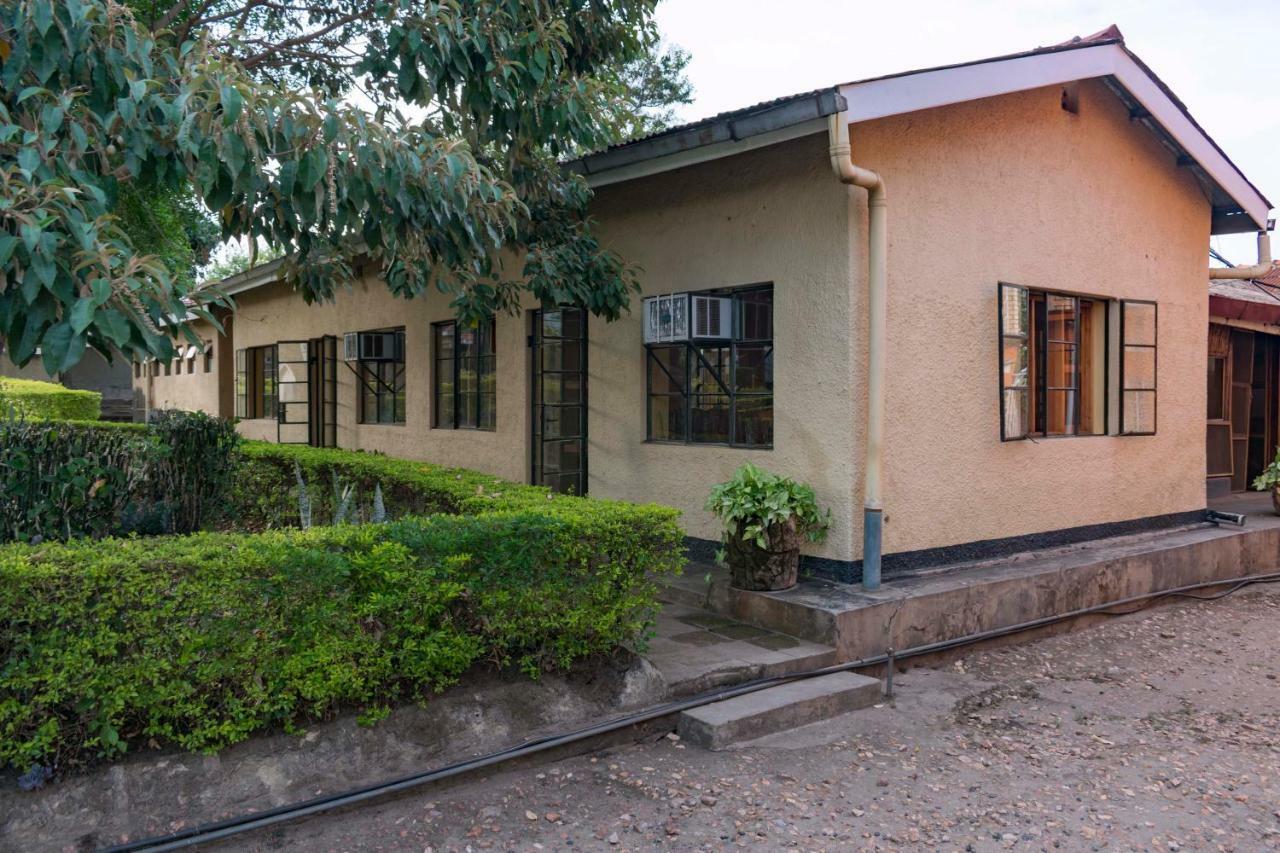 Rwenzori International Hotel Kasese Exterior foto