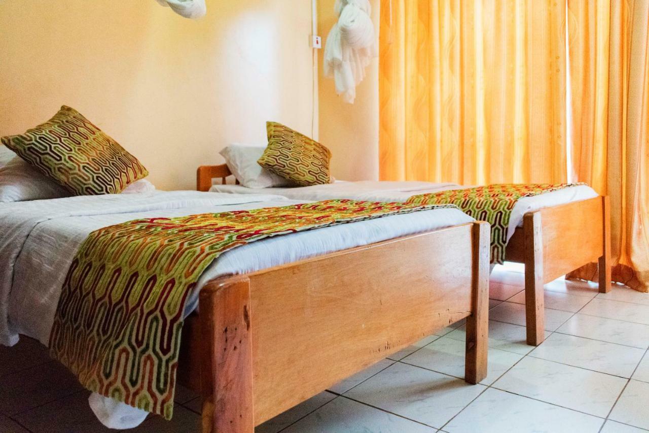 Rwenzori International Hotel Kasese Exterior foto
